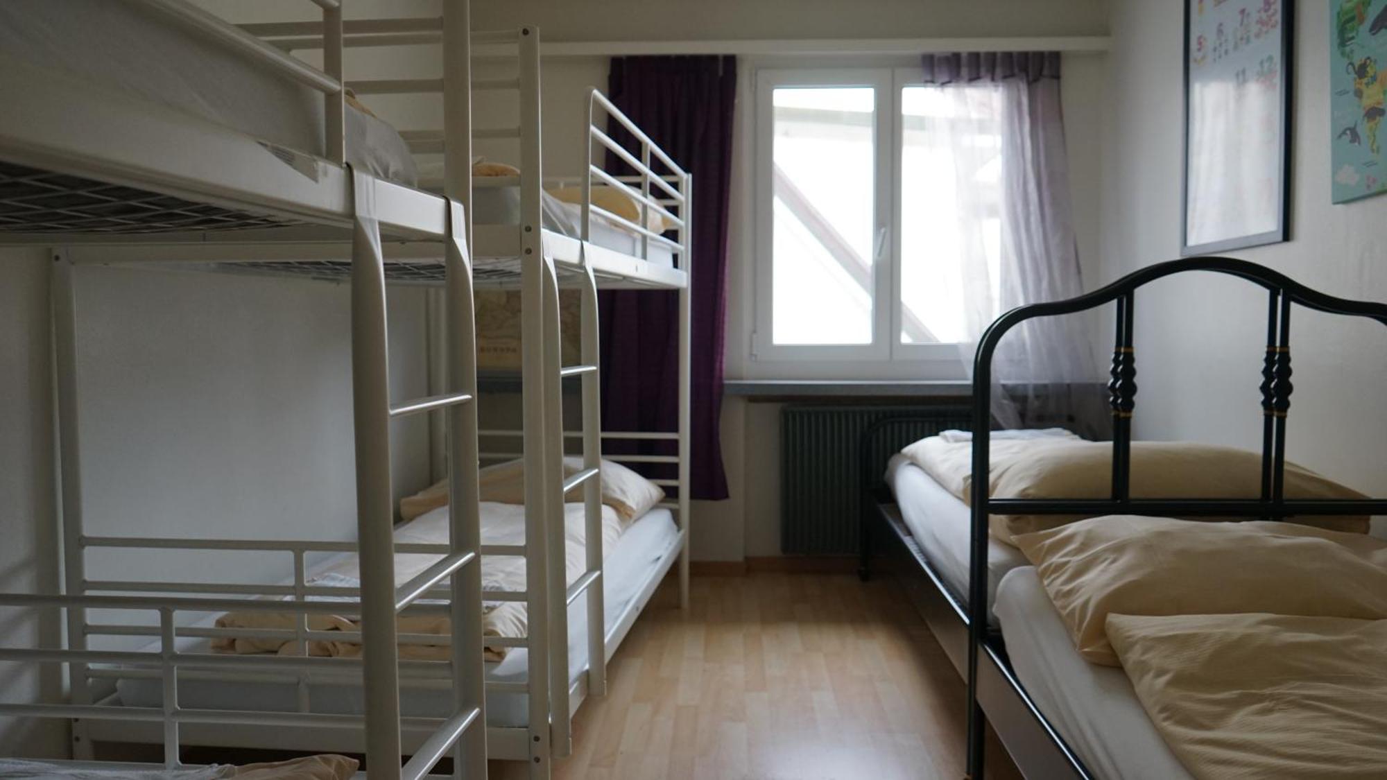 Hotel & Backpackers Zak Schaffhausen Ngoại thất bức ảnh