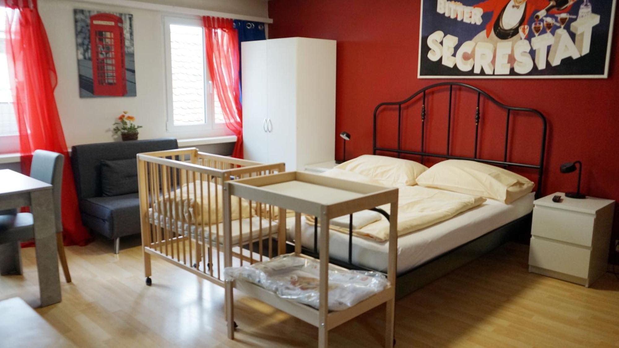 Hotel & Backpackers Zak Schaffhausen Ngoại thất bức ảnh