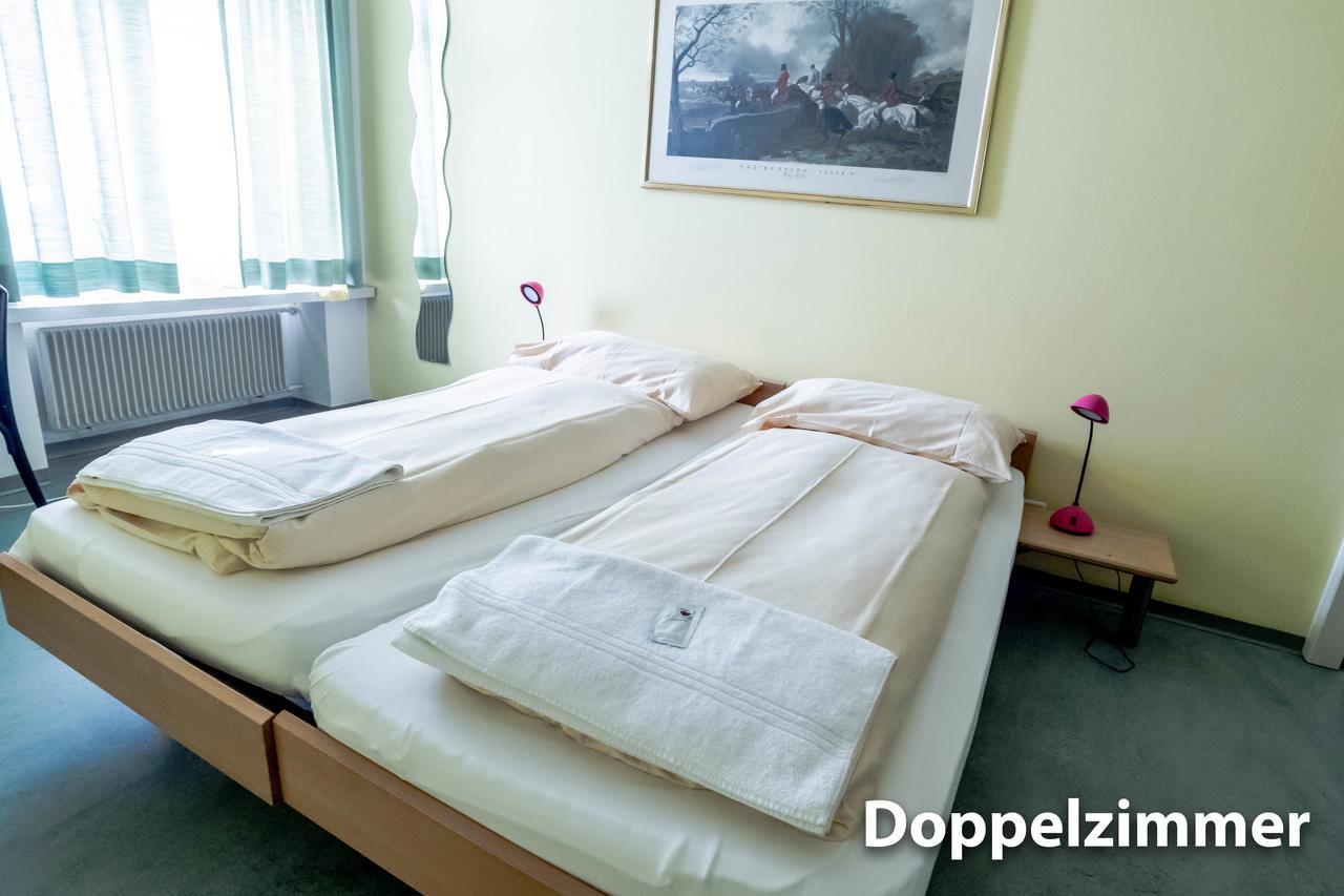 Hotel & Backpackers Zak Schaffhausen Ngoại thất bức ảnh