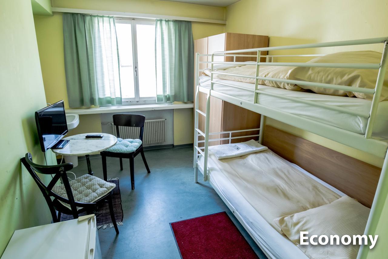 Hotel & Backpackers Zak Schaffhausen Ngoại thất bức ảnh