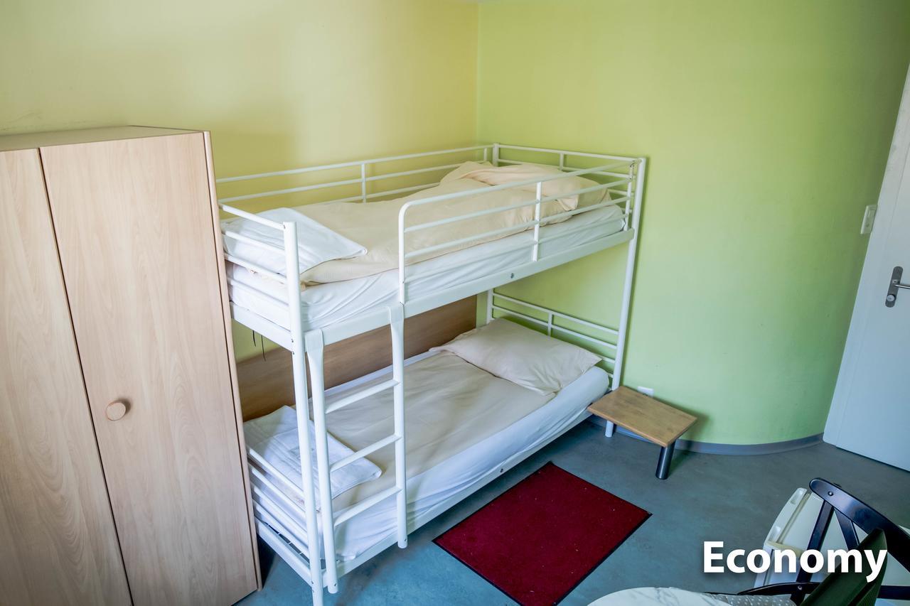 Hotel & Backpackers Zak Schaffhausen Ngoại thất bức ảnh
