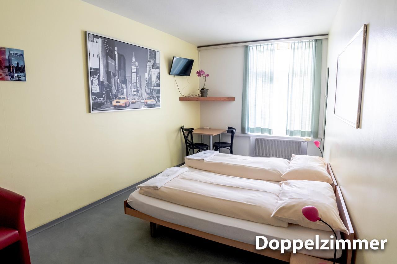 Hotel & Backpackers Zak Schaffhausen Ngoại thất bức ảnh