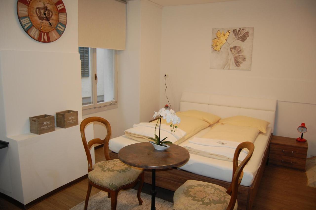 Hotel & Backpackers Zak Schaffhausen Ngoại thất bức ảnh